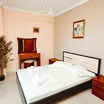 Golden Family Apartament *