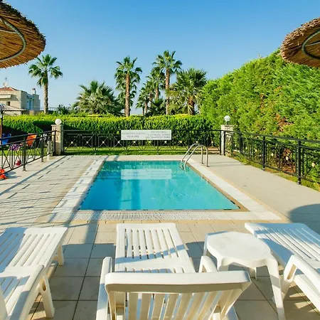 Golden Family Apartment *