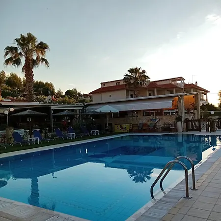 Golden Family Apartment Pefkochori